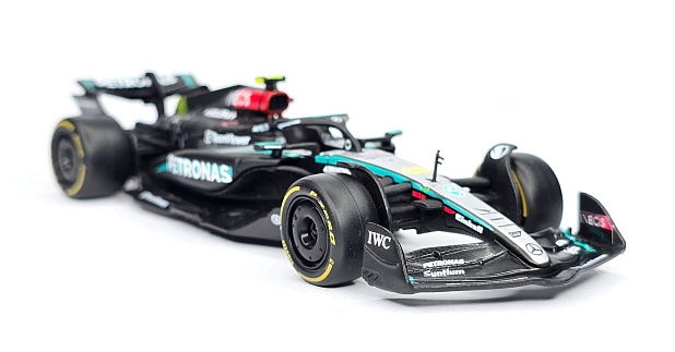 Mercedes-AMG F1 W15 Performance 2024