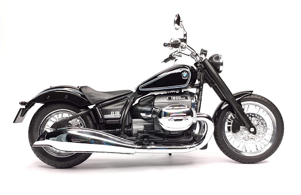 BMW R18