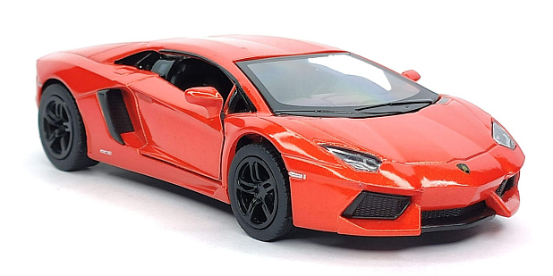 Lamborghini Aventador LP 700-4