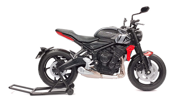 Triumph Trident 660